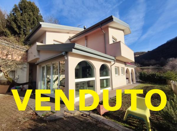 VILLA SINGOLA CON 4.000 DI TERRENO - CLASSE 