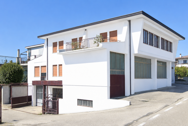 LUGO DI VICENZA - ABITAZIONE + LABORATORIO + MAGAZZINO
